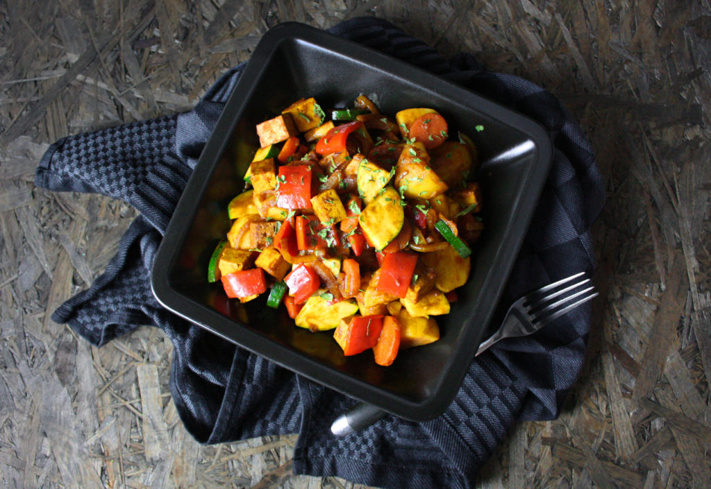 Paprika-Kartoffel-Pfanne mit Räuchertofu | Toastenstein.com