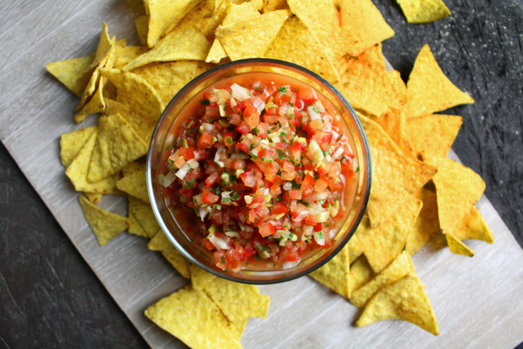 Frische Tomaten-Salsa mit Pfefferschoten | Toastenstein