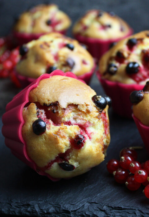 Johannisbeer-Muffins mit Joghurt