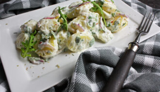 Kartoffelsalat mit Rucola und Joghurt