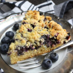 Schneller Streuselkuchen mit Blaubeeren