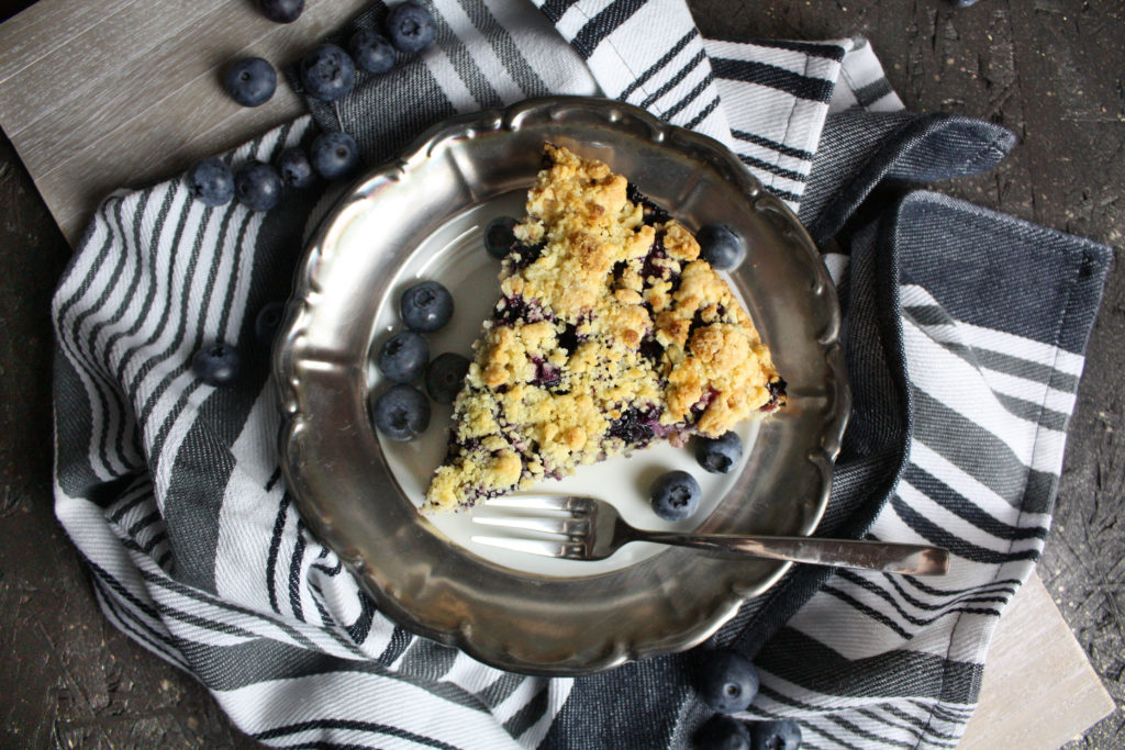 Schneller Streuselkuchen mit Blaubeeren | Toastenstein