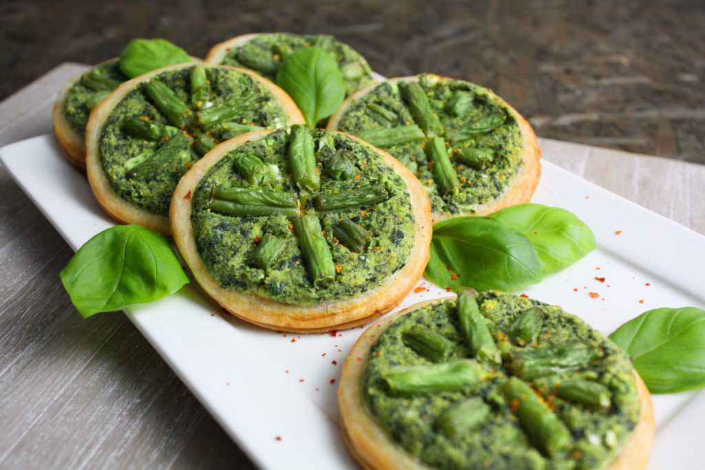 Mini-Quiches mit Spinat und grünen Bohnen - Toastenstein.com