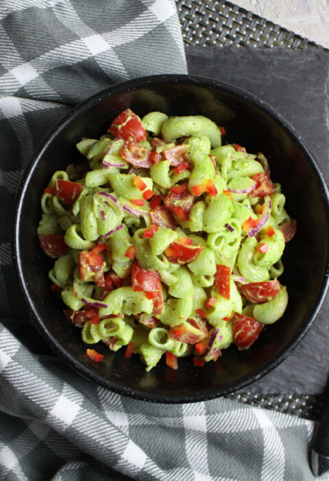 Simpel und gut - Guacamole-Pasta-Salat