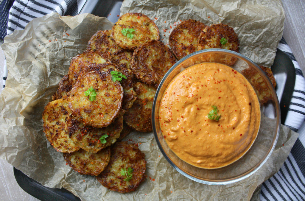 Blumenkohl-Taler mit Paprika-Cashew-Dip | Toastenstein