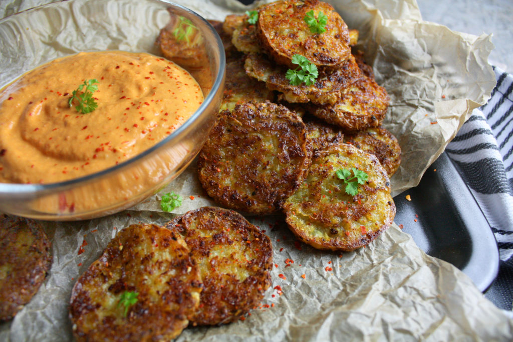 Blumenkohl-Taler mit Paprika-Cashew-Dip | Toastenstein