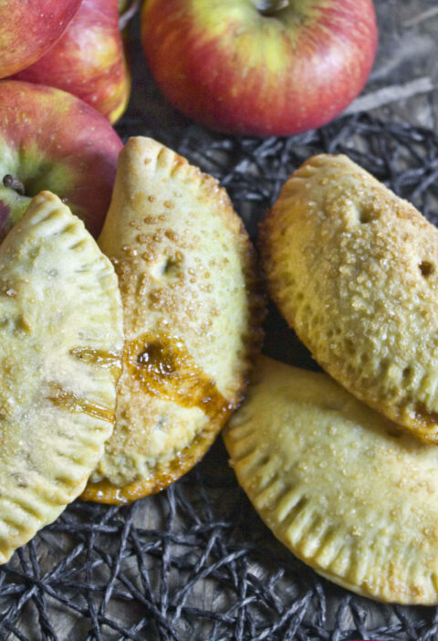 Hand Pies – Handkuchen mit Apfel-Karamell-Füllung