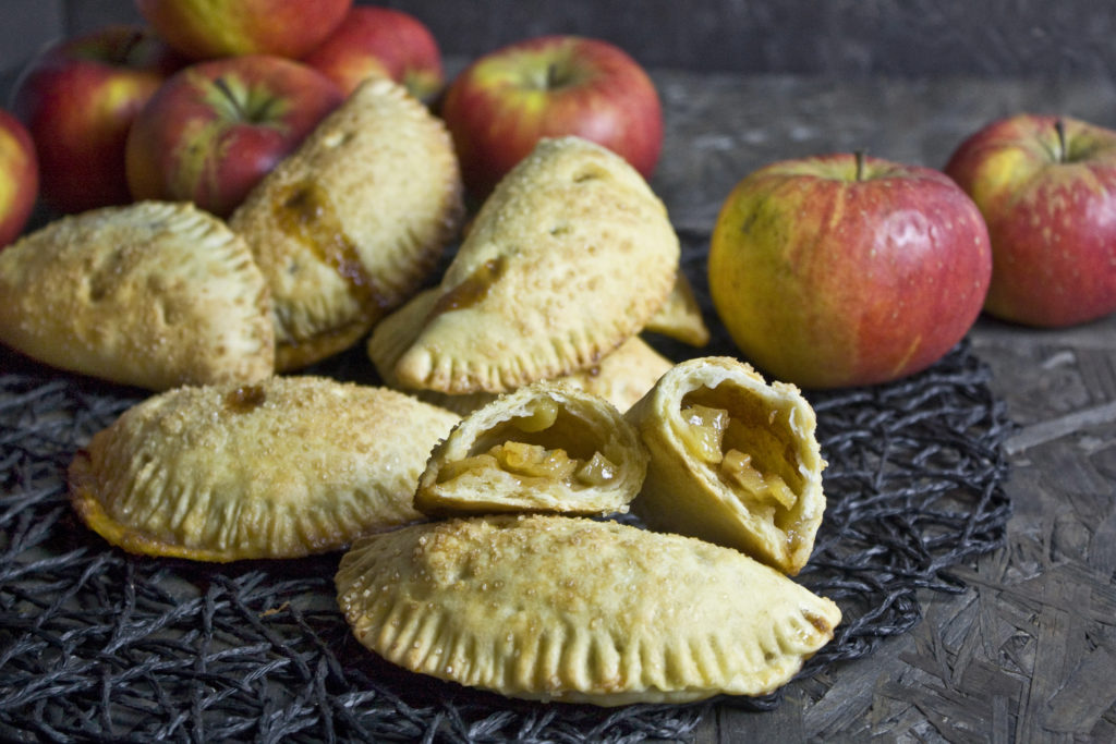 Hand Pies – Handkuchen mit Apfel-Karamell-Füllung | Toastenstein
