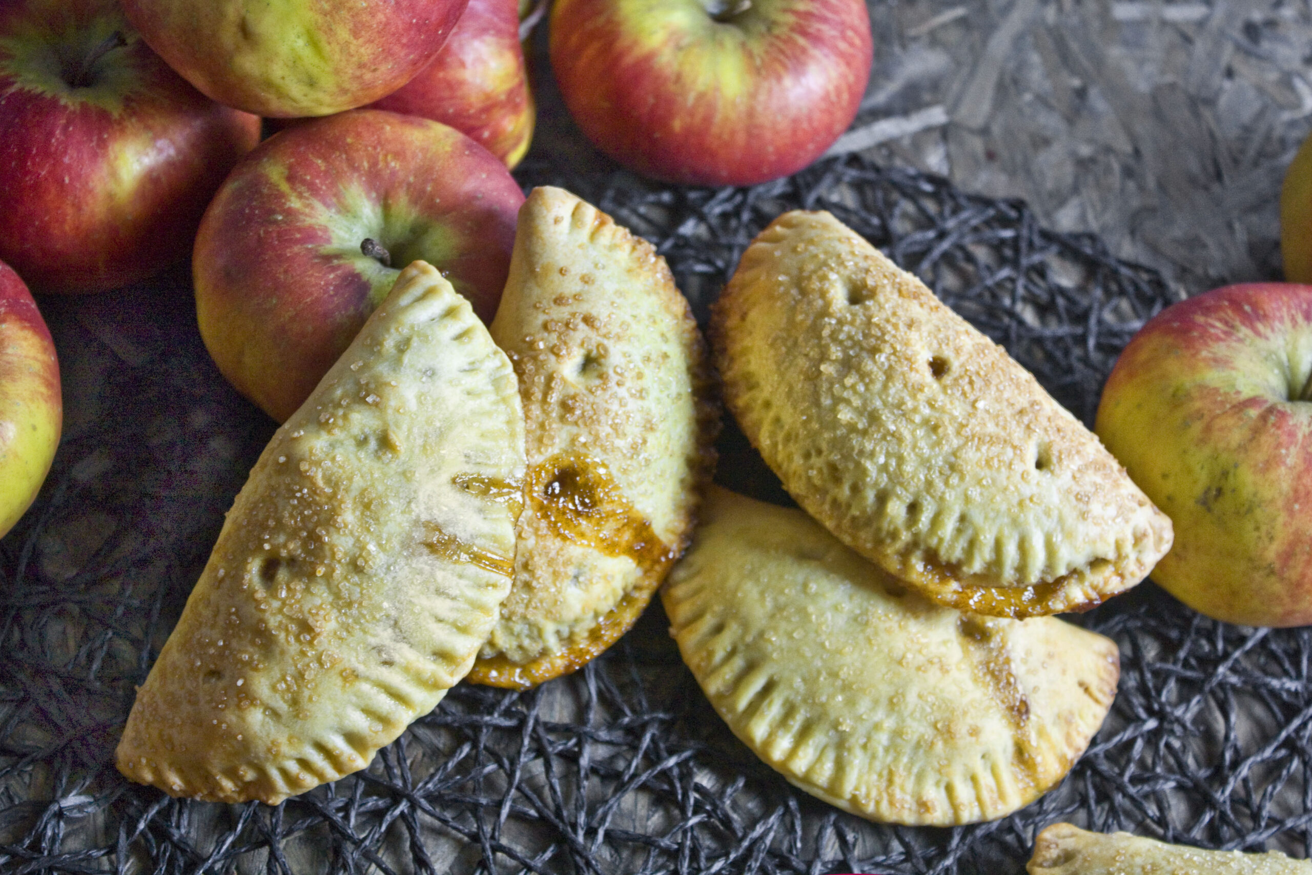 Hand Pies – Handkuchen mit Apfel-Karamell-Füllung