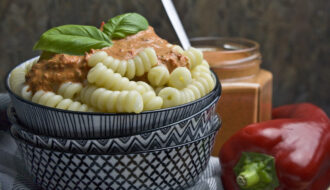Paprika-Pesto mit Walnüssen
