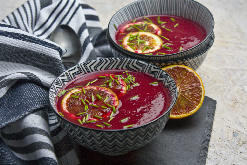 Rote Bete-Suppe mit Blutorangen | Toastenstein