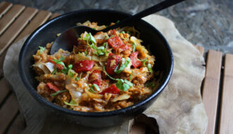 Deftiges Jambalaya mit Weißkohl
