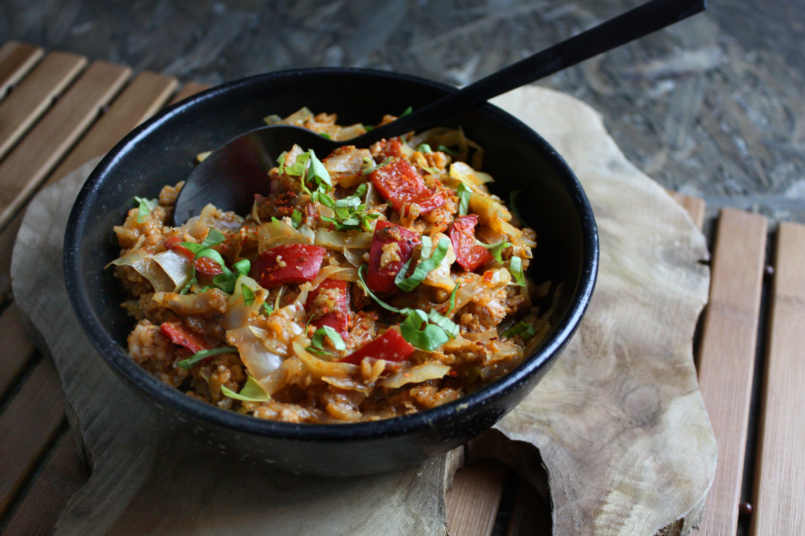 Deftiges Jambalaya mit Weißkohl