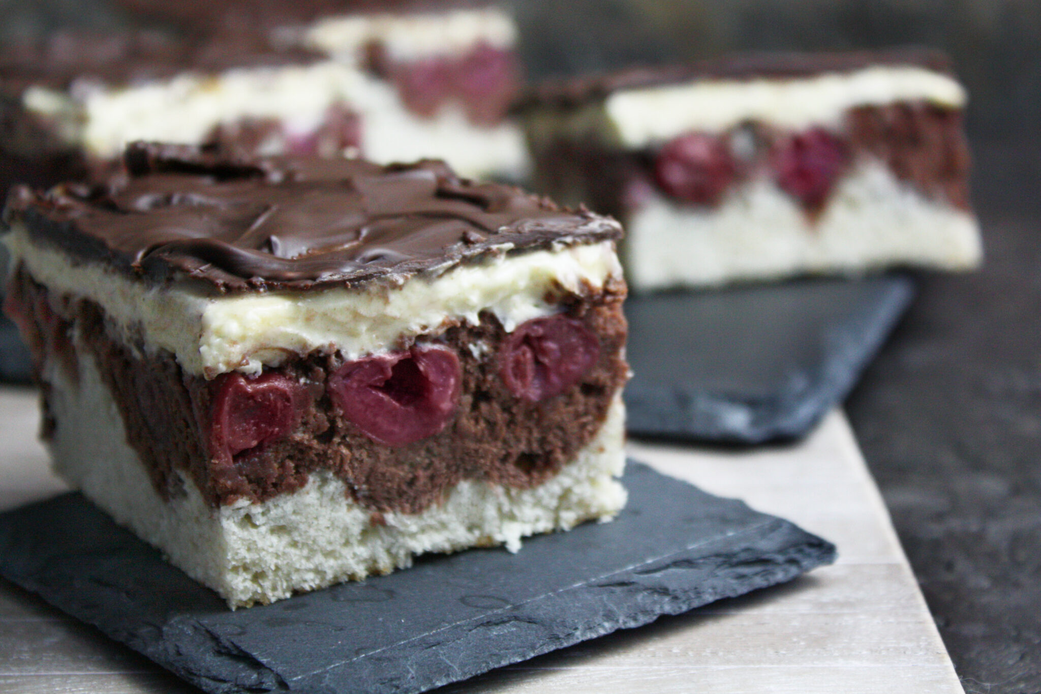 Ein Kuchenklassiker – Vegane Donauwelle - Toastenstein.com