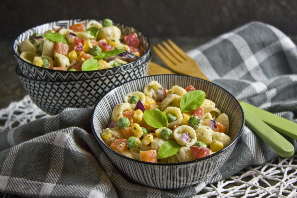 Die Party kann beginnen – Bunter Konfetti-Salat - Toastenstein.com