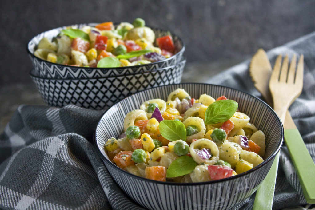 Die Party kann beginnen – Bunter Konfetti-Salat - Toastenstein.com