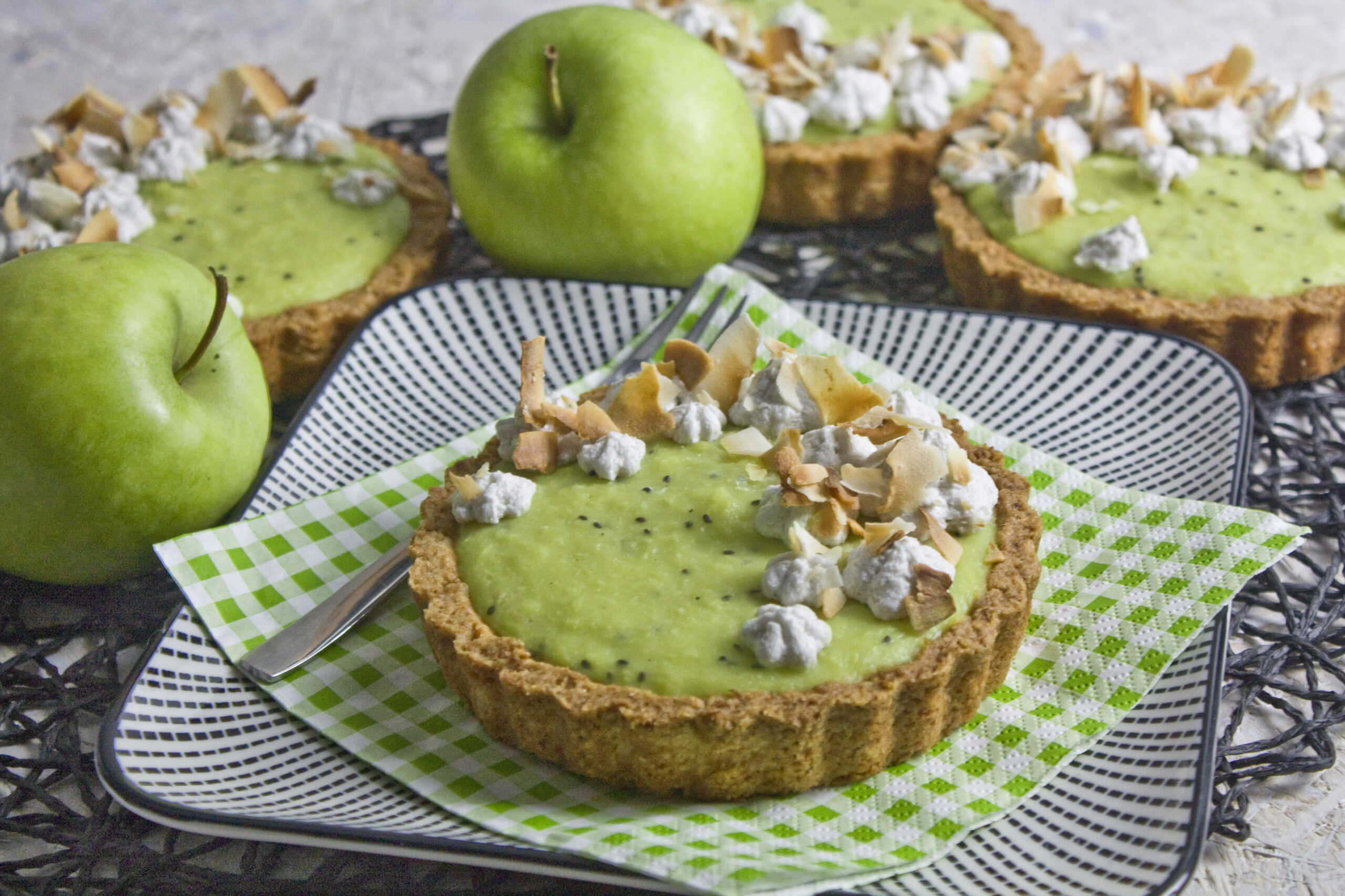 Apfel-Kiwi-Tartelettes