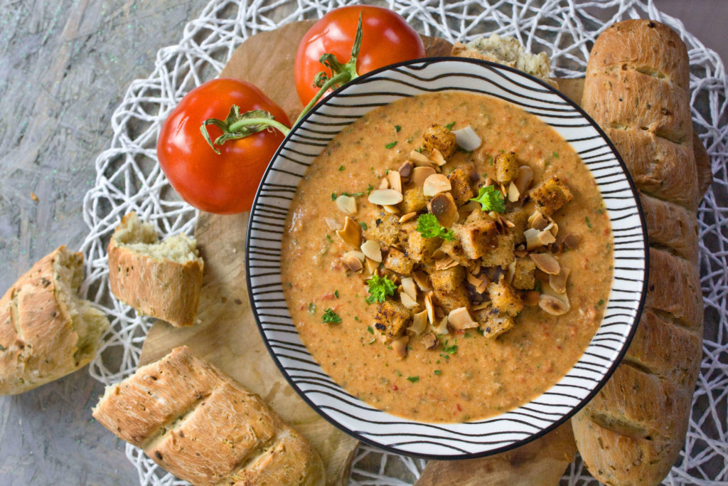 Knoblauch-Mandel-Suppe