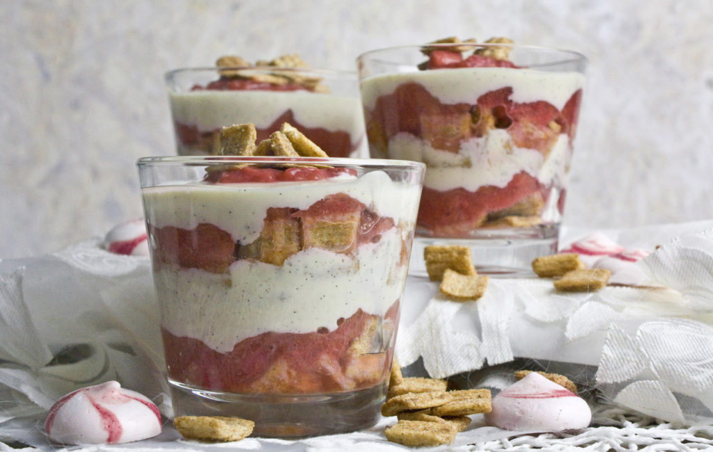 Rhabarber-Tiramisu mit Zimt-Knusper - Toastenstein.com