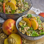 Nektarinen-Salat mit Basilikum-Dressing