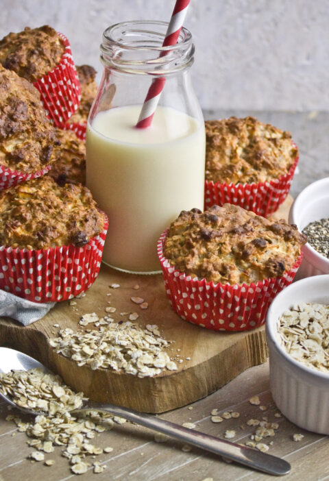 Frühstücks-Muffins mit Apfel und Banane