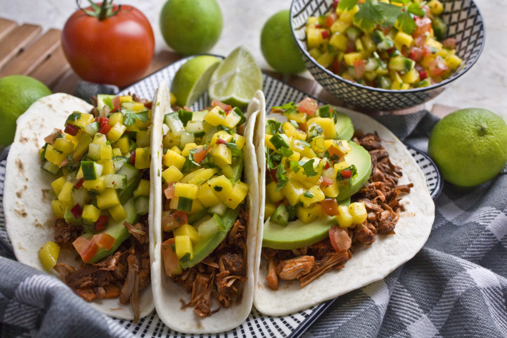 Jackfruit-Tacos mit fruchtiger Mango-Salsa | Toastenstein