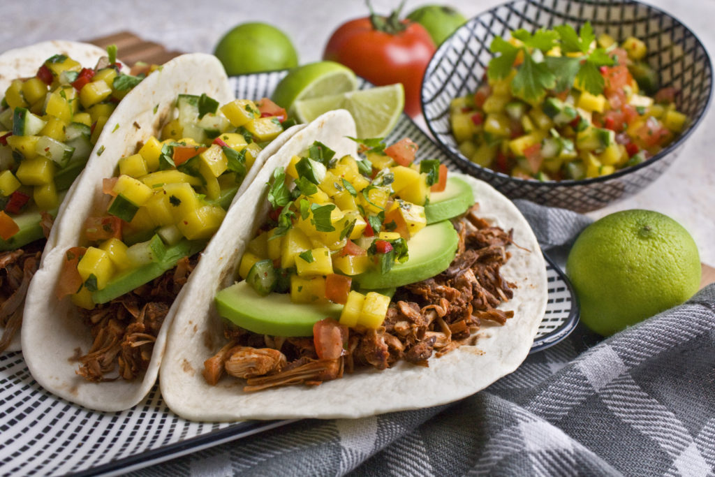 Jackfruit-Tacos mit fruchtiger Mango-Salsa | Toastenstein