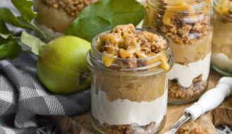 Einfacher Apfel-Käsekuchen im Glas