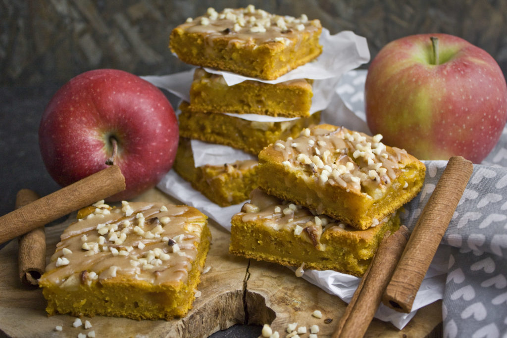 Saftige Apfel-Kürbis-Blondies | Toastenstein