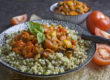 Kräuter-Buchweizen mit Tomaten-Auberginen-Ragout