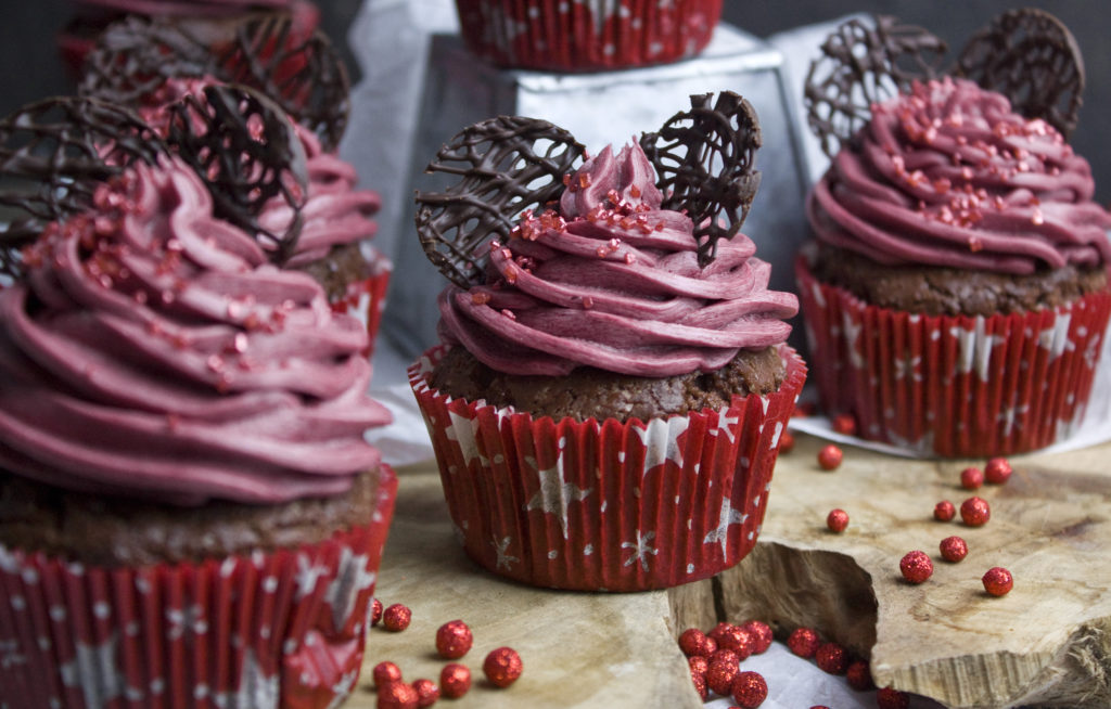 Weihnachtliche Fliederbeer-Punsch-Cupcakes | Toastenstein