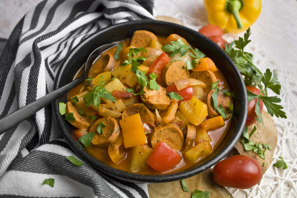 Veganes Wurstchen Gulasch Mit Kartoffeln Toastenstein Com 
