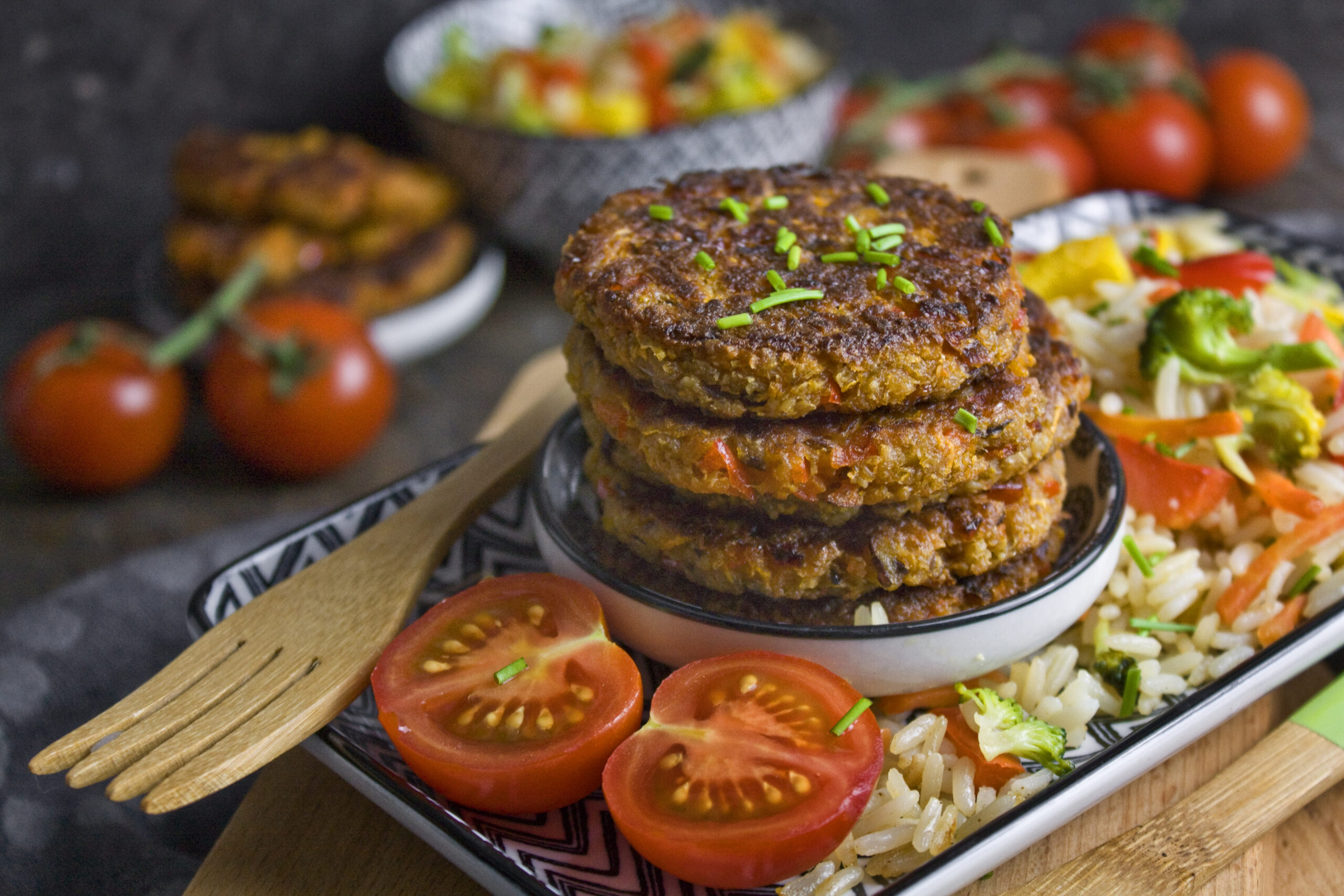 Haferflocken-Bratlinge mit Karotte und Paprika