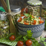 Quinoa-Cranberry-Riegel mit weißer Schokolade