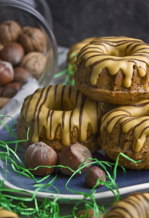 Kleine Karotten-Nuss-Gugel – Grüße vom Osterhasen!