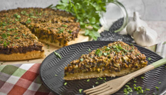 Deftiger Linsen-Lauch-Kuchen mit Zucchini