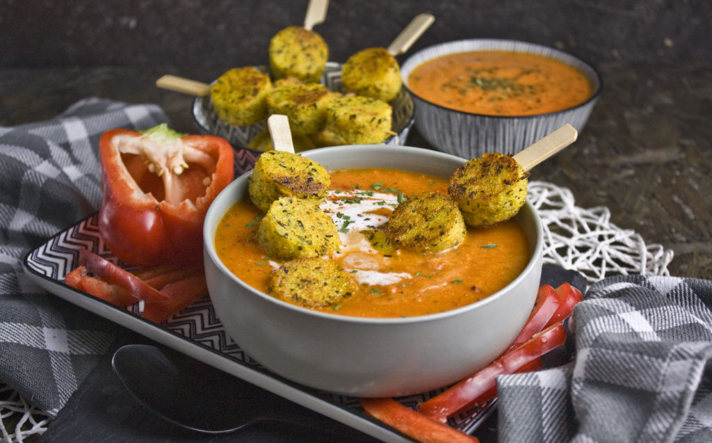 Paprika-Karotten-Suppe mit Polenta-Talern - Toastenstein.com