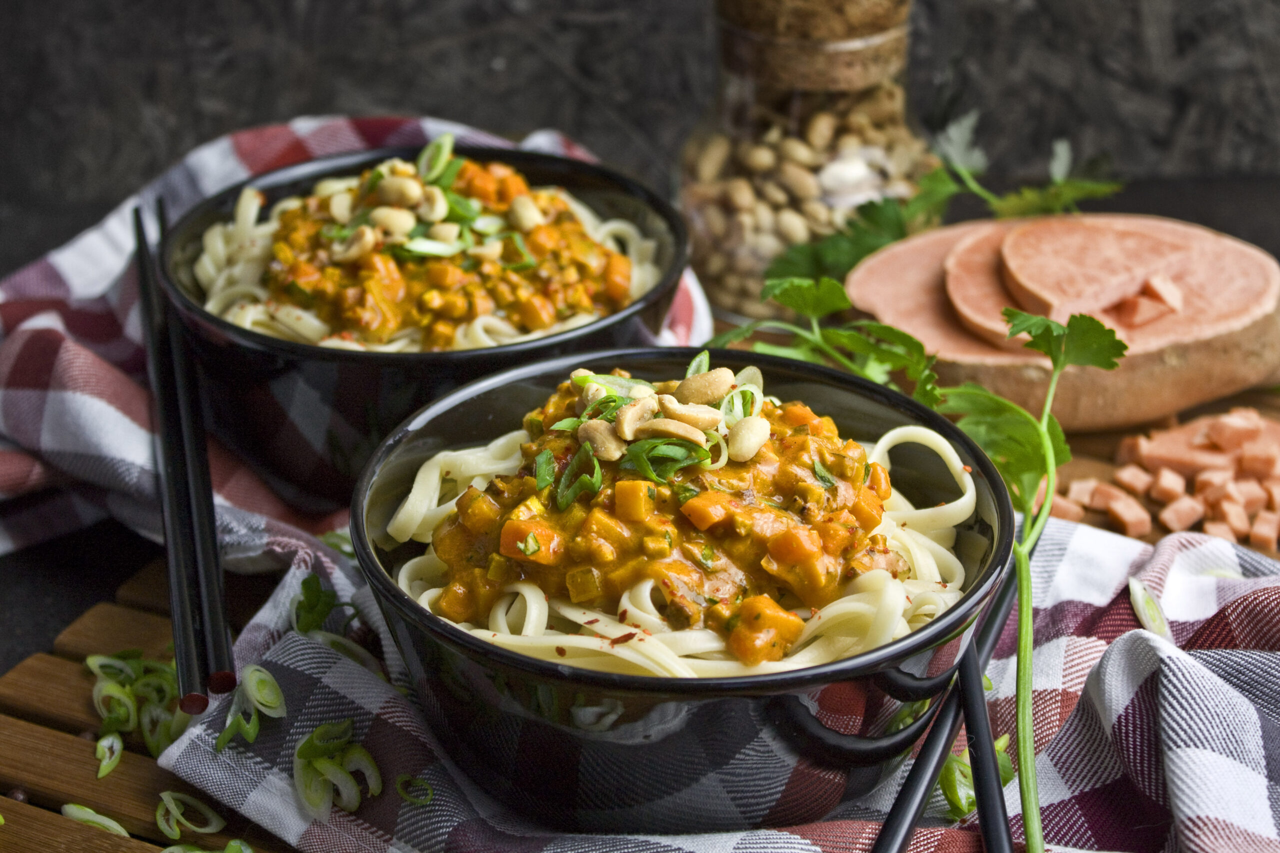 Asia-Bolognese mit Süßkartoffeln und Karotten | Toastenstein