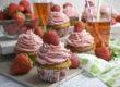 Sommerliche Erdbeer-Rhabarber-Cupcakes | Toastenstein