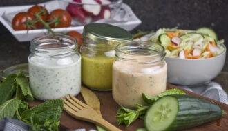Veganes Joghurt-Dressing in drei Varianten | Toastenstein