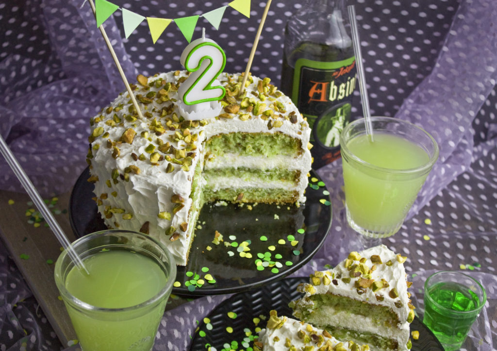 Happy Birthday! Absinth-Pistazien-Torte mit weißer Schoko-Mousse | Toastenstein