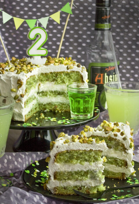 Happy Birthday! Absinth-Pistazien-Torte mit weißer Schoko-Mousse | Toastenstein