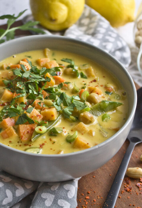 Erdnuss-Zitronen-Suppe mit Gemüse | Toastenstein