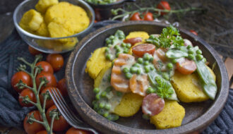 Gartengemüse-Ragout mit Polenta-Talern | Toastenstein