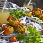 Gegrillte Curry-Knödel mit Gurken-Raita | Toastenstein