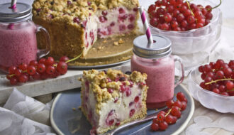 Johannisbeer-Vanille-Kuchen - Sauer macht lustig! | Toastenstein
