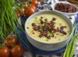 Milde Blumenkohl-Suppe mit Kokos-Bacon | Toastenstein