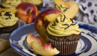 Blumenkohl-Nektarinen-Cupcakes mit Ingwer [Frankenfoods] | Toastenstein