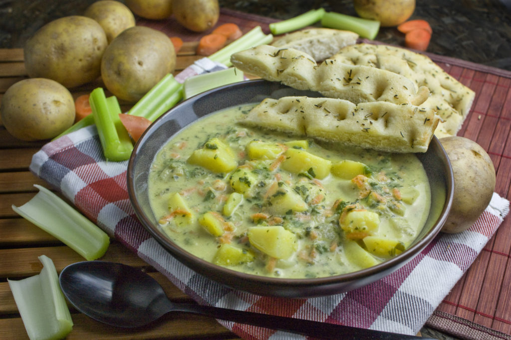 Cremige Kartoffel-Grünkohl-Suppe | Toastenstein