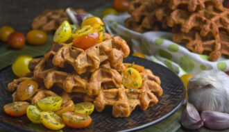 Tomaten-Knoblauch-Waffeln – Für echte Knobi Fans! | Toastenstein
